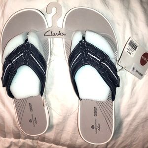 CLOUDSTEPPERS by Clarks thong sandals